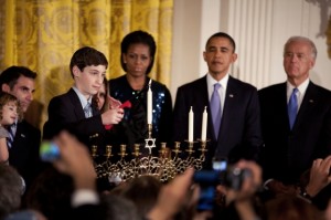 Obama menorah chanukah
