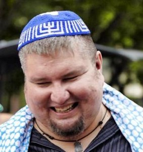 Ryan Bellerose who became a Jew for a week by wearing a yarmulke. Photo: Israellycool.com.