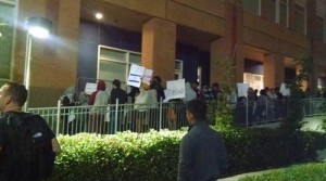 An anti-Israel mob at University of California, Irvine on May 18. Photo: Paula Prizio.