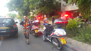 The scene of the stabbing in Tel Aviv. Photo: Magen David Adom/Ynet.