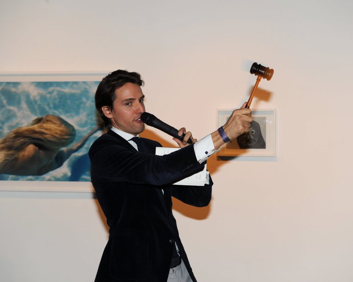 Alexander Gilkes - Under the Hammer