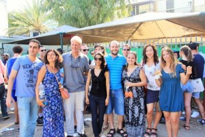 Michael Oren with Israeli olim. Photo: JNF.